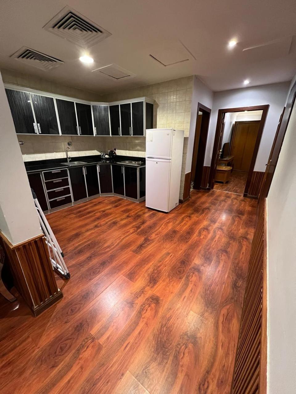 Al Masem Serviced Apartments - Exit 9 Эр-Рияд Номер фото